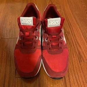 ASICS beet juice/ piedmont grey